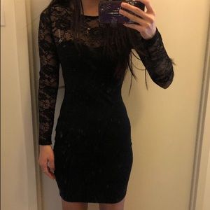 ✨Host Picked✨ H&M Lace Dress